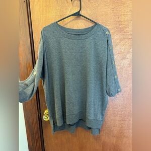 Chic Charcoal Button-Accent Women's Sweatshirt